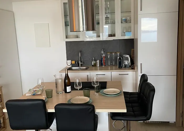 Magnifique Vue Dans Avec Piscine Apartman *