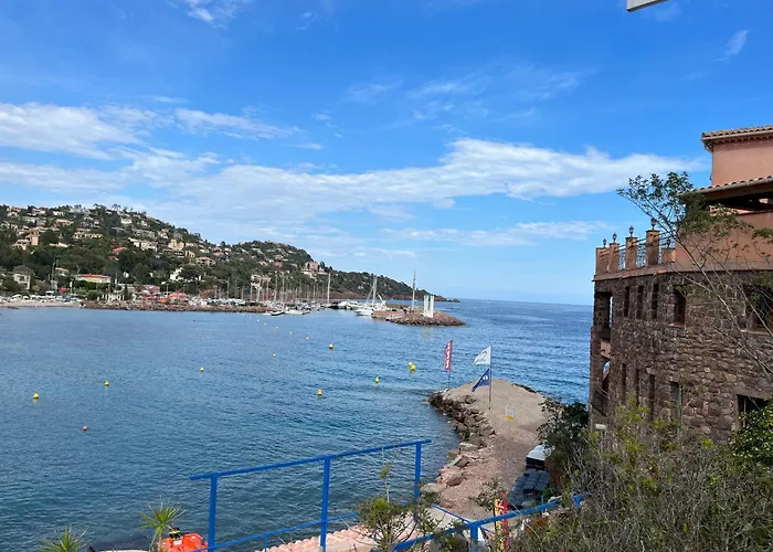 Apartman Magnifique Vue Dans Avec Piscine
